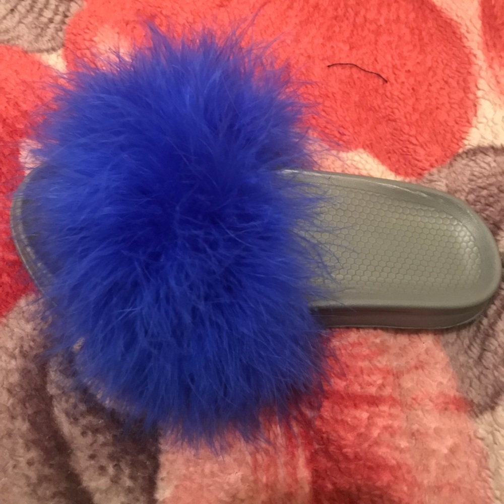 Soft custom fur slides
